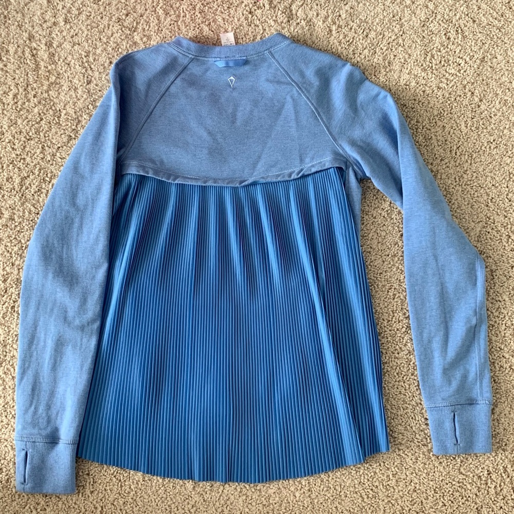 Ivivva / Lululemon 🍋 Kids Pleated Back Top